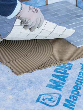 Ook mozaïek waterdicht verlijmd met Mapei