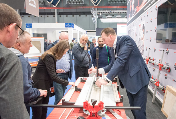 Veel snijwerk op de stand van Rubi