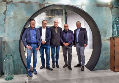 De Nederlandse contacten van Geotiles met vl.n.r. Henny Veenendaal, Dennis Peters, Jan Overtoom, Patrick Roose en Rolf Haan