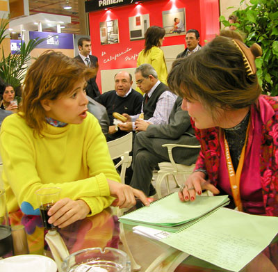 Eerste interview met ontwerpster Agatha Ruiz de la Prada op de stand van Pamesa in 2014